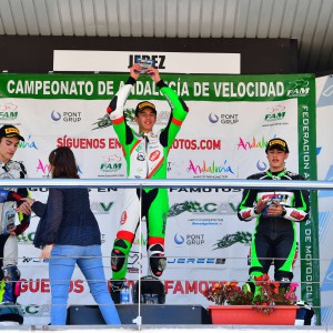Ángel Heredia ganador de la primera carrera del CIV de Jerez.